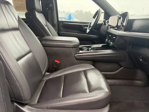 Used 2025 Chevrolet Tahoe LT AWD/4WD image 40