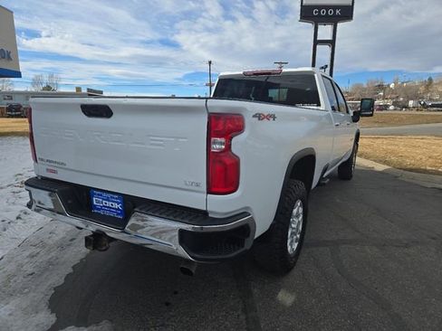 Used 2024 Chevrolet Silverado 2500 LTZ w/ LTZ Convenience Package AWD/4WD image 3