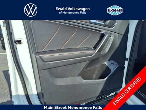Used 2024 Volkswagen Tiguan Wolfsburg Edition AWD/4WD image 12