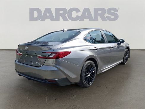 Used 2025 Toyota Camry Hybrid AWD/4WD image 6