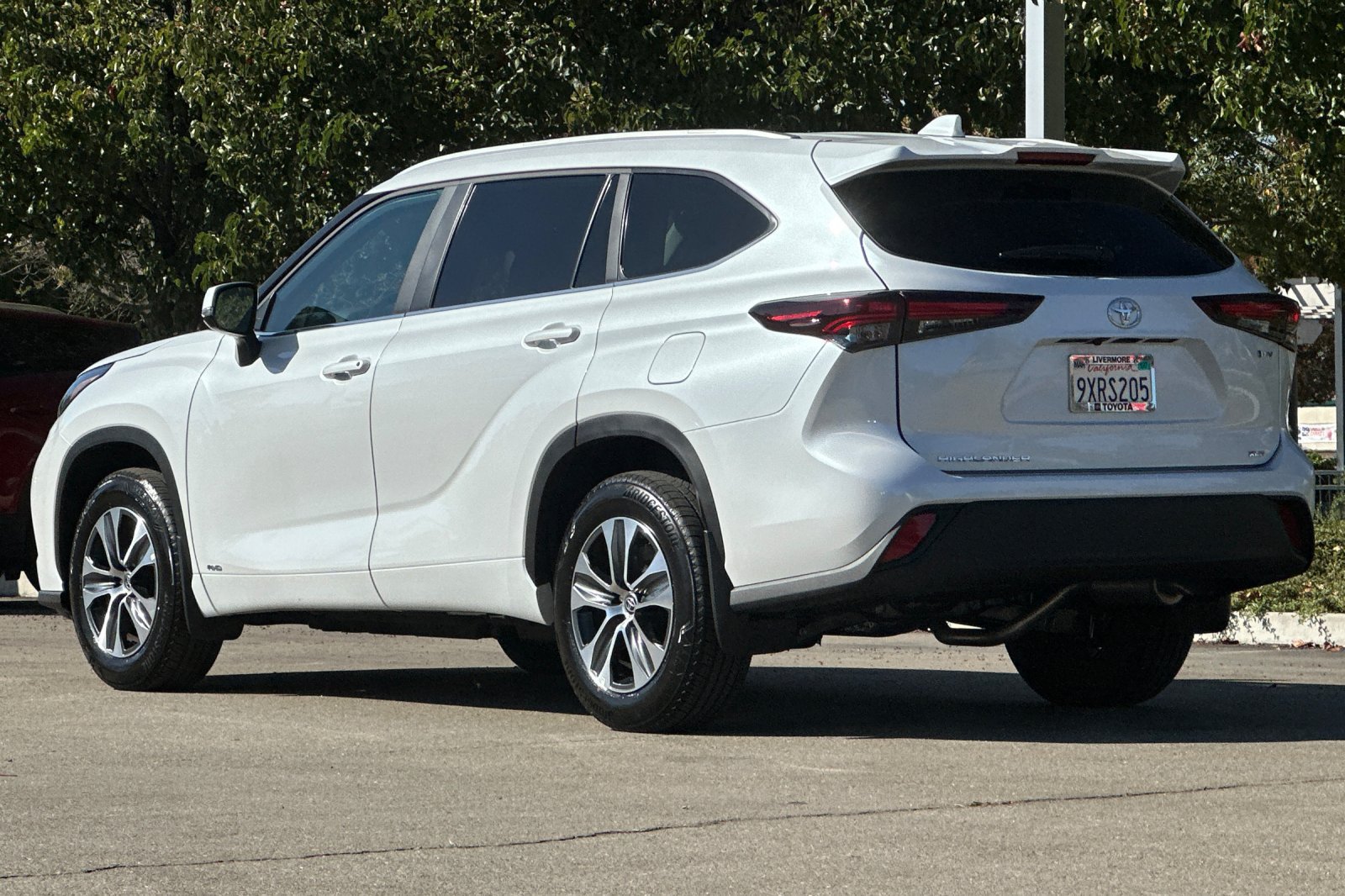 Certified 2026 Toyota Highlander XLE AWD/4WD image 6