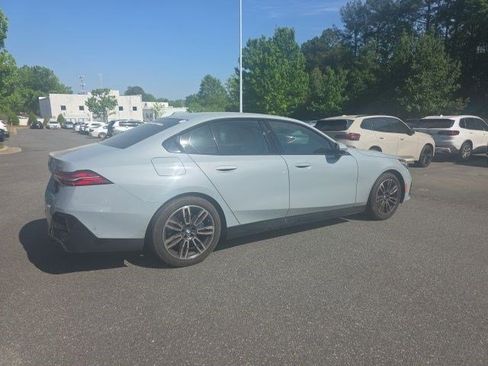 Certified 2026 BMW 530i w/ M Sport Package image 9