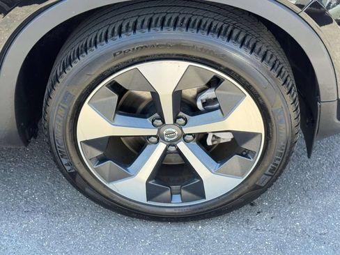 Certified 2026 Volvo XC40 B5 Plus w/ Protection Package Premier AWD/4WD image 6