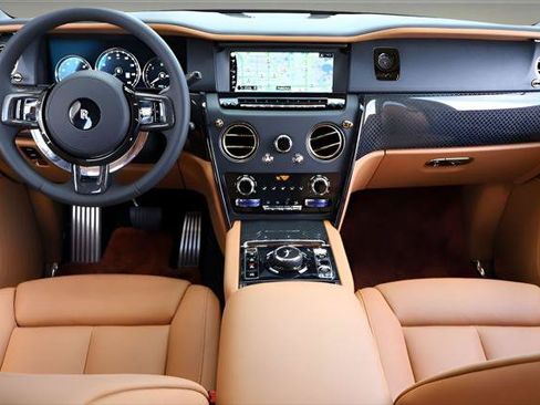 Certified 2023 Rolls-Royce Cullinan Black Badge AWD/4WD image 4