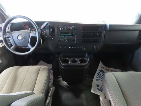Used 2024 Chevrolet Express 3500 LT w/ LT Preferred Equipment Group RWD image 12