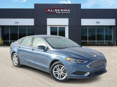 Used 2018 Ford Fusion SE w/ Fusion SE Technology Package image 1