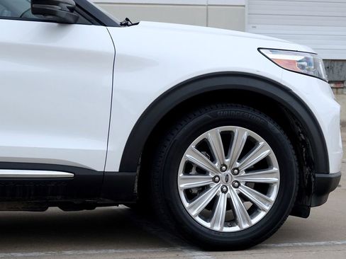 Used 2020 Ford Explorer Limited w/ Class III Trailer Tow Package RWD image 30