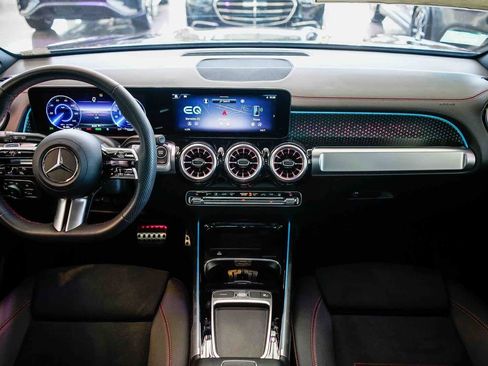Used 2024 Mercedes-Benz EQB 350 4MATIC SUV image 12