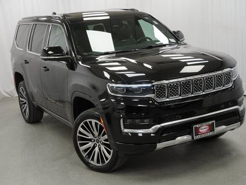 Certified 2024 Jeep Grand Wagoneer Series III w/ Rear Seat Video Group 1 image 9