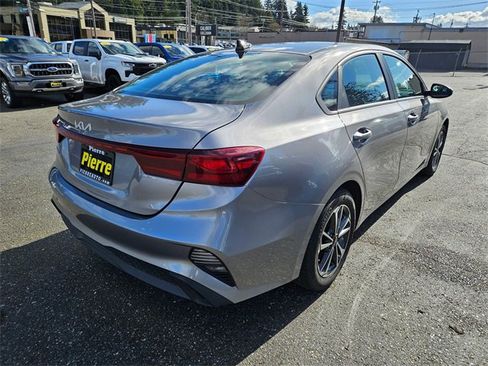 Used 2024 Kia Forte LXS image 5