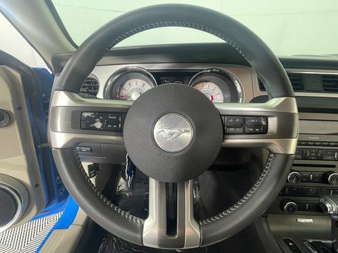 Used 2010 Ford Mustang V6 image 16