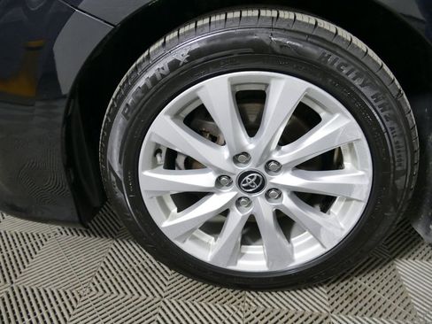Used 2019 Toyota Camry LE image 18