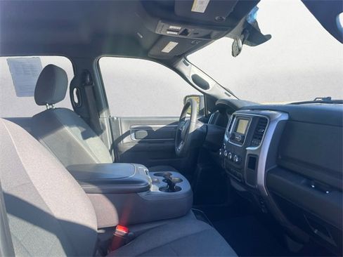 Used 2024 RAM 1500 Classic Warlock image 15