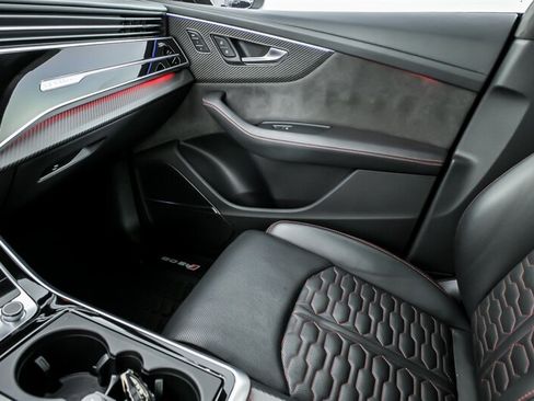 Used 2021 Audi RS Q8 w/ Luxury Package AWD/4WD image 37