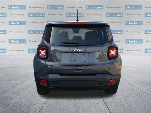 Used 2023 Jeep Renegade Latitude AWD/4WD image 7