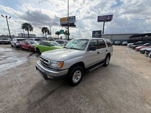 Used 2000 Toyota 4Runner 2WD image 7