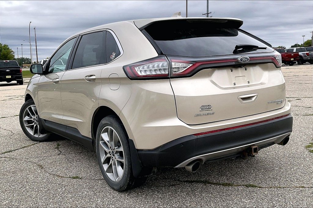 Certified 2018 Ford Edge Titanium w/ Technology Package AWD/4WD image 3