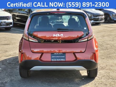 Certified 2025 Kia Soul LX w/ LX Technology Package FWD image 6