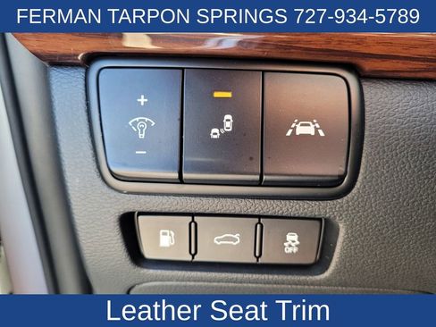 Used 2019 Kia Cadenza Technology image 25