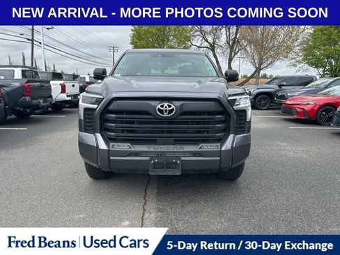 Used 2023 Toyota Tundra SR5 w/ SR5 Convenience Package AWD/4WD image 12