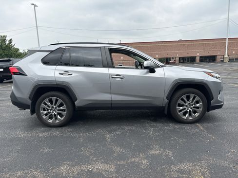 Used 2023 Toyota RAV4 XLE Premium AWD/4WD image 15