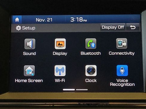 Used 2017 Hyundai Elantra SE image 25