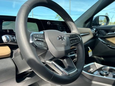 New 2026 Chevrolet Equinox ACTIV w/ Convenience Package III image 36