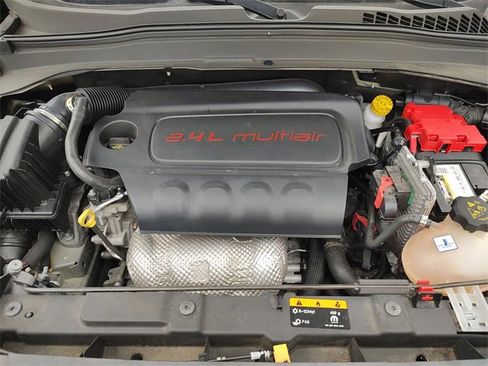 Used 2020 Jeep Renegade Sport w/ UConnect 7.0 Group image 35