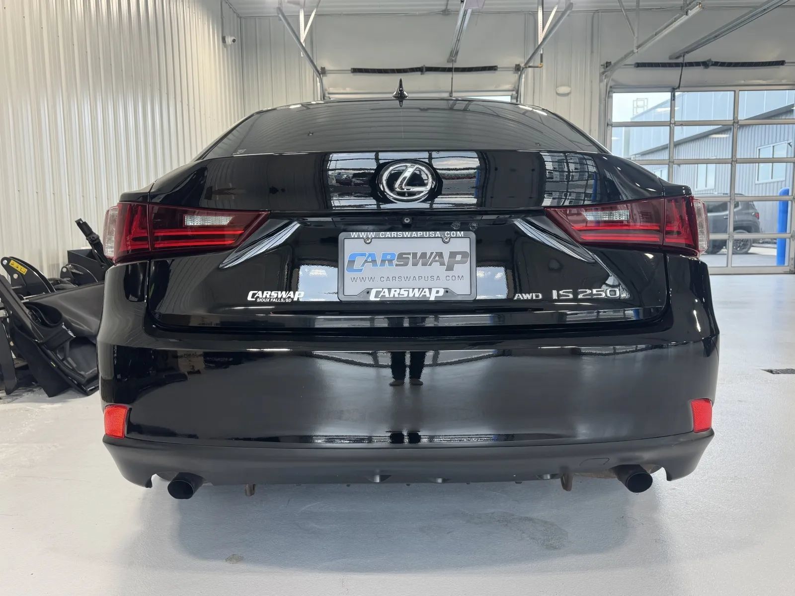 Used 2014 Lexus IS 250 AWD w/ Luxury Package w/Brown Wood image 4