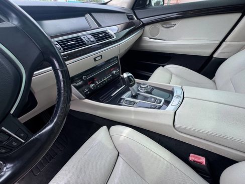 Used 2012 BMW 550i Gran Turismo w/ Convenience Pkg image 5