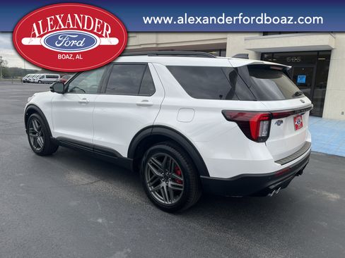 New 2026 Ford Explorer ST image 2