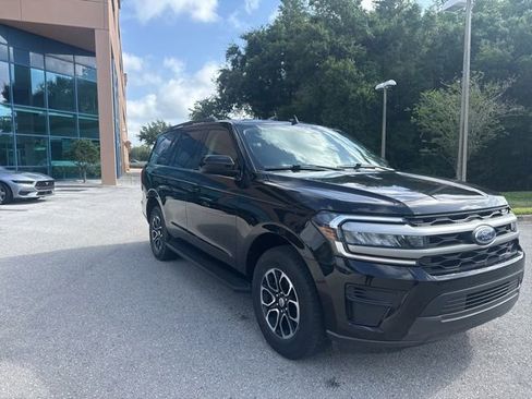 Used 2024 Ford Expedition XLT RWD image 10