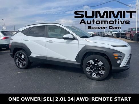 Used 2025 Hyundai Kona SEL image 1