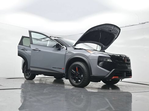 Used 2026 Nissan Rogue SV AWD/4WD image 27