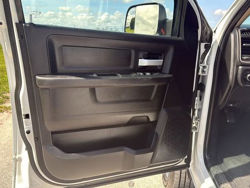 Used 2019 RAM 2500 Tradesman AWD/4WD image 11