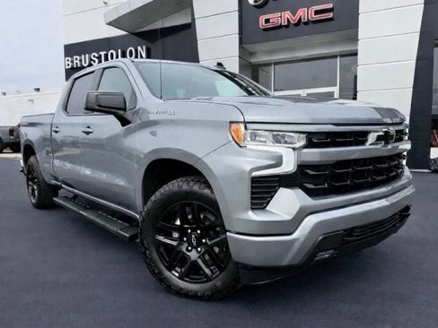 Used 2025 Chevrolet Silverado 1500 RST w/ Convenience Package II image 3