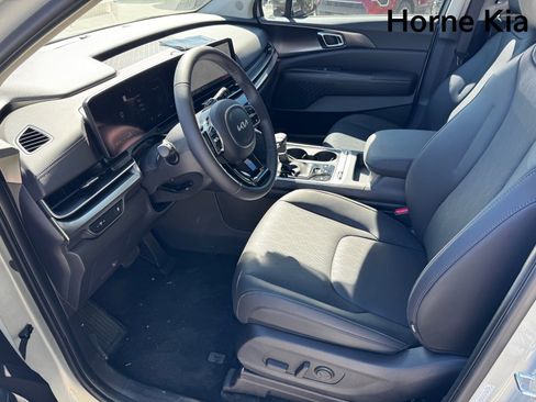 New 2026 Kia Carnival SX w/ SX Dark Edition Package image 8