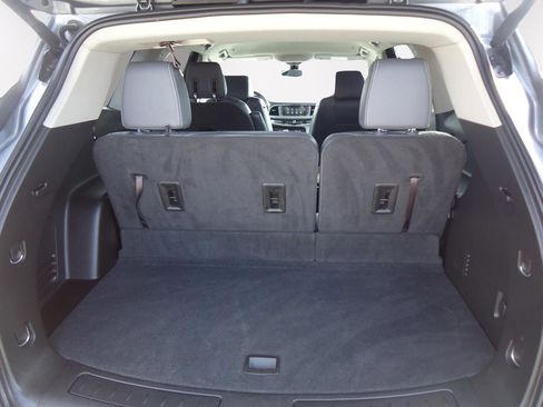 Used 2018 Buick Enclave Essence image 30