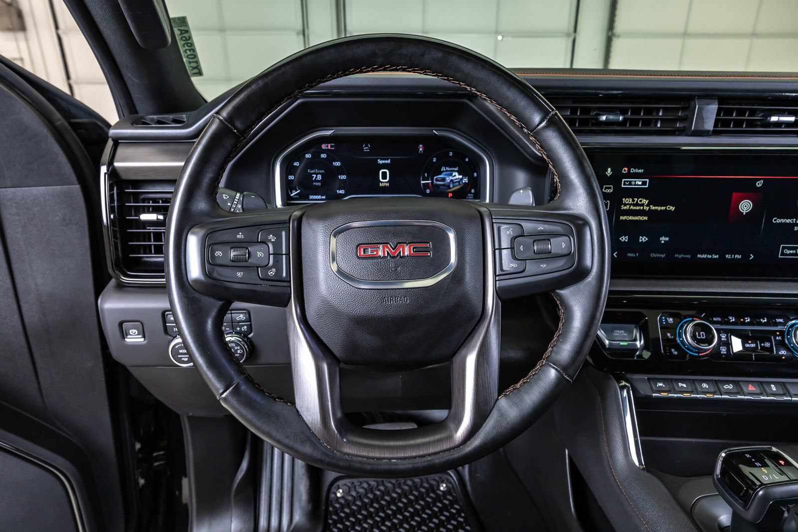 Used 2024 GMC Sierra 1500 AT4 w/ Technology Package AWD/4WD image 18