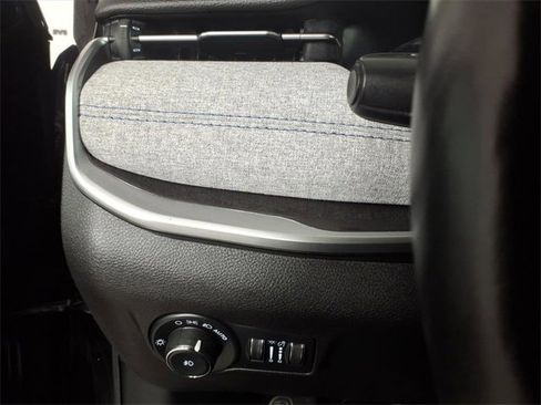 Used 2022 Jeep Compass Latitude w/ Convenience Group image 26