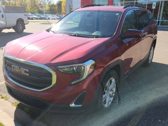 Used 2020 GMC Terrain SLE w/ Driver Convenience Package FWD image 4