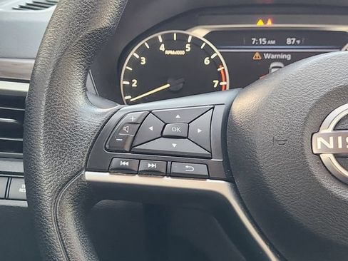 Used 2024 Nissan Altima 2.5 SV FWD image 28