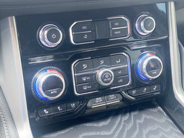 Used 2021 GMC Yukon Denali w/ Denali Ultimate Package AWD/4WD image 38