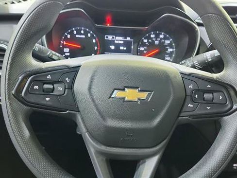 Used 2023 Chevrolet TrailBlazer LT w/ Convenience Package FWD image 14