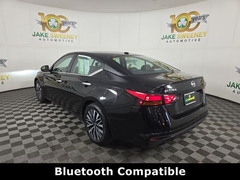Used 2025 Nissan Altima 2.5 SV FWD image 6
