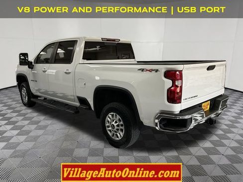 Used 2023 Chevrolet Silverado 2500 LT w/ Convenience Package AWD/4WD image 2