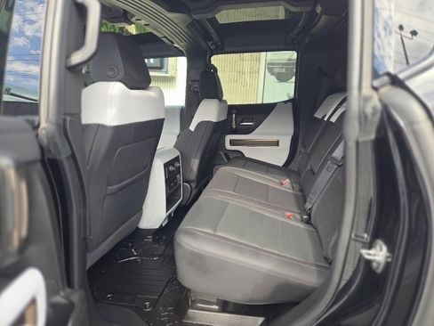 New 2025 GMC Hummer EV 2X image 44