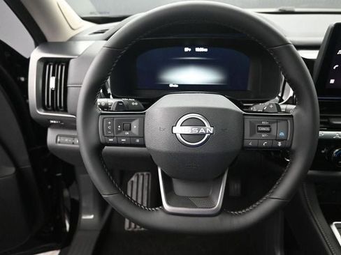 New 2026 Nissan Pathfinder SL image 24