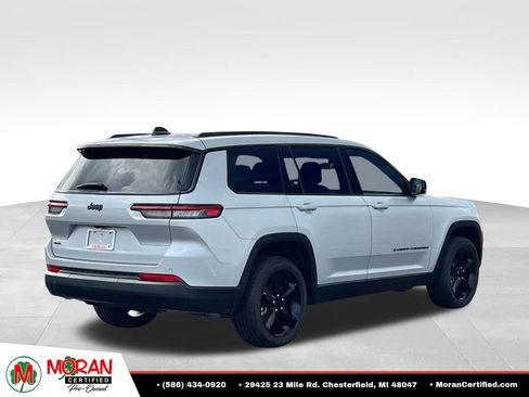 Used 2024 Jeep Grand Cherokee L Altitude AWD/4WD image 5