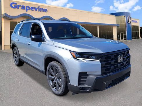 New 2026 Honda Pilot Sport image 7